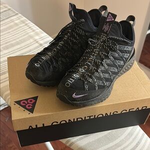 Nike ACG men’s Black and Purple Athletic Shoes
